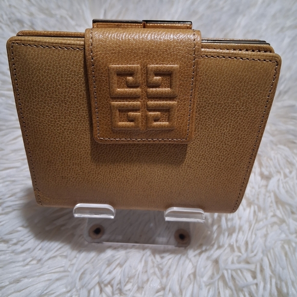 AUTHENTIC Givenchy Tan Leather Wallet - Picture 3 of 9